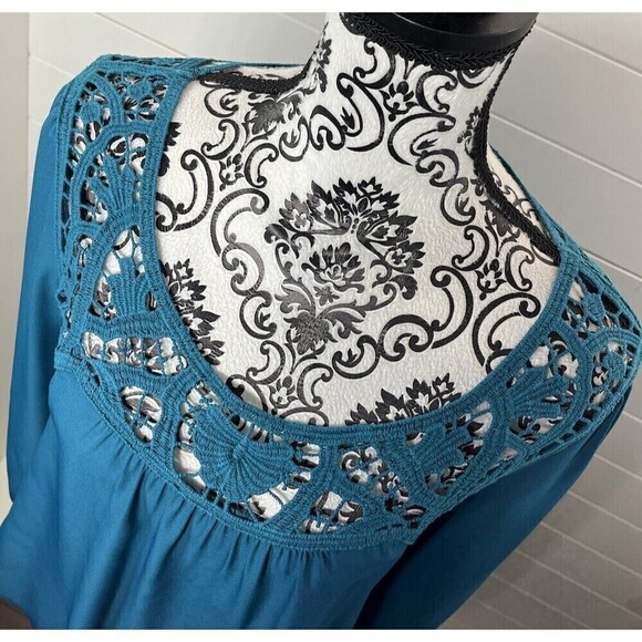 EAM Teal Embroidered Crocheted Floral Long Sleeve Blouse Size Medium Boho - Picture 3 of 11